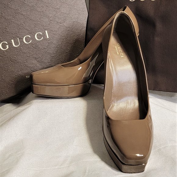 GUCCI Soft Patent Leather Pumps  38.5 - Picture 1 of 12